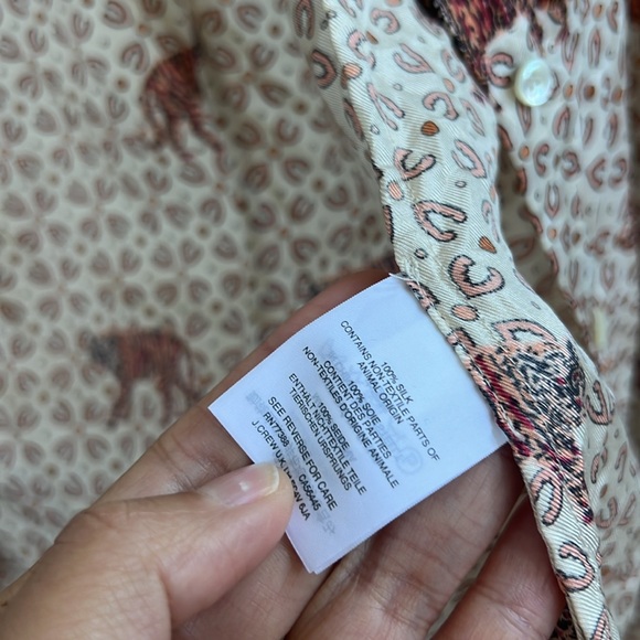 J Crew 100% Silk Tiger Button Down Blouse - Picture 5 of 6